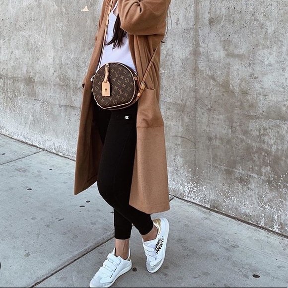 Meet your Posher, Shirley - Picture 1 of 1